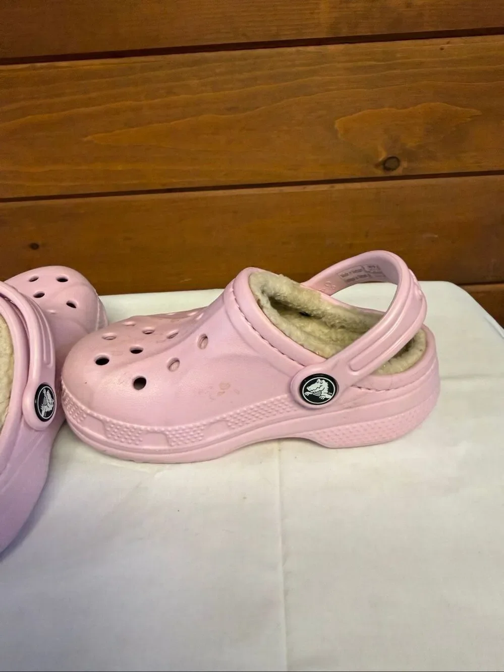Crocs Baya Lined Clogs pink soft fleece lining/ branded embossed Sz 9 Toddler